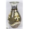 Image 1 : NEW DECORATIVE VASE