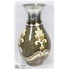 Image 1 : NEW DECORATIVE VASE