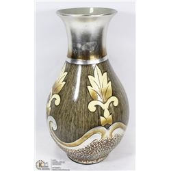 NEW DECORATIVE VASE