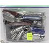 Image 1 : BAG OF UTILITY POCKET KNIVES