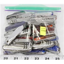 BAG OF ASSORTED UTILITY KNIVES
