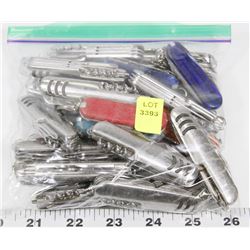 BAG OF ASSORTED UTILITY KNIVES