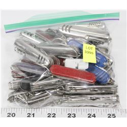 BAG OF ASSORTED UTILITY KNIVES