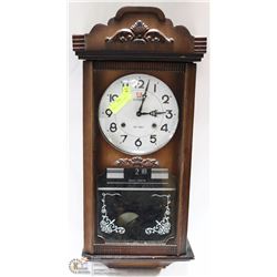 CITIZEN 30 DAY CLOCK WIND UP.