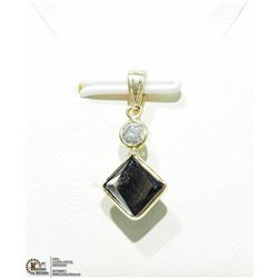 15) 14K YELLOW GOLD BLACK & WHITE DIAMOND PENDANT