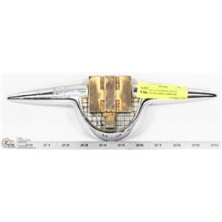 VINTAGE IH INTERNATIONAL HARVESTER GRILL EMBLEM.