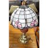 Image 1 : PINK TIFFANY STYLE LAMP WITH STAINED GLASS
