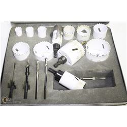 MASTERCRAFT HOLE SAW SET WITH METAL CASE