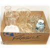 Image 1 : BOX OF PINWHEEL CRYSTAL AND COLLECTIBLE VASES.