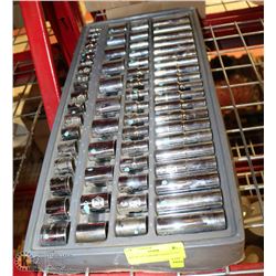 SET OF 1/2" CHROME SOCKETS SET