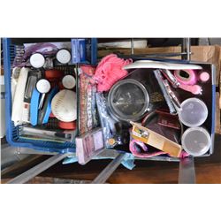 BOX AND TRAY OF COLLECTIBLES AND DECORATIVE ITEMS