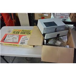 SLIDE PROJECTOR AND SORTER