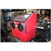 Image 2 : SAND BLASTING CABINET