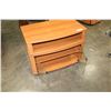 Image 2 : MAPLE SWIVEL TV STAND
