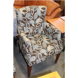 COMTEMPORARY UPOLSTERED ACCENT CHAIR