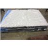 Image 1 : FLOOR MODEL SEALY QUEENSIZE TIGHT TOP MATTRESS
