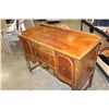 Image 2 : VINTAGE WALNUT SIDEBOARD