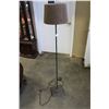 Image 2 : METAL BASE FLOOR LAMP