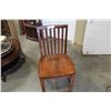 Image 1 : NEW WOOD BARSTOOL