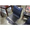 Image 1 : ROLLING BLACK MODERN GAS LIFT OFFICE CHAIR