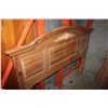 Image 3 : OAK QUEENSIZE HEADBOARD AND SHELF