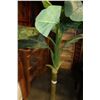 Image 2 : ARTIFICIAL TREE