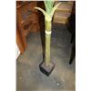 Image 3 : ARTIFICIAL TREE