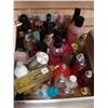 Image 1 : TRAY OF PERFUME