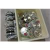 Image 1 : TRAY OF CLOCKS