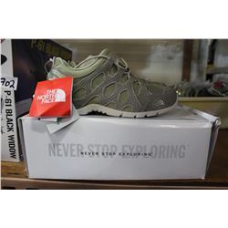NEW NORTH FACE SIZE 7 SHOES