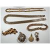 Image 2 : Collection of gilt jewels