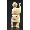 Image 2 : Man with broom, old Japanese ivory netsuke