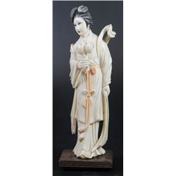 Guanyin, girl with flowers, old quality Chinese ivory figure