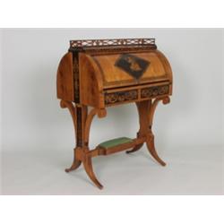 Damen-Schreibbüro. Nadelholz, Ahorn, Buche, Kirschbaum massiv und furniert. Allseits furniertes Z...