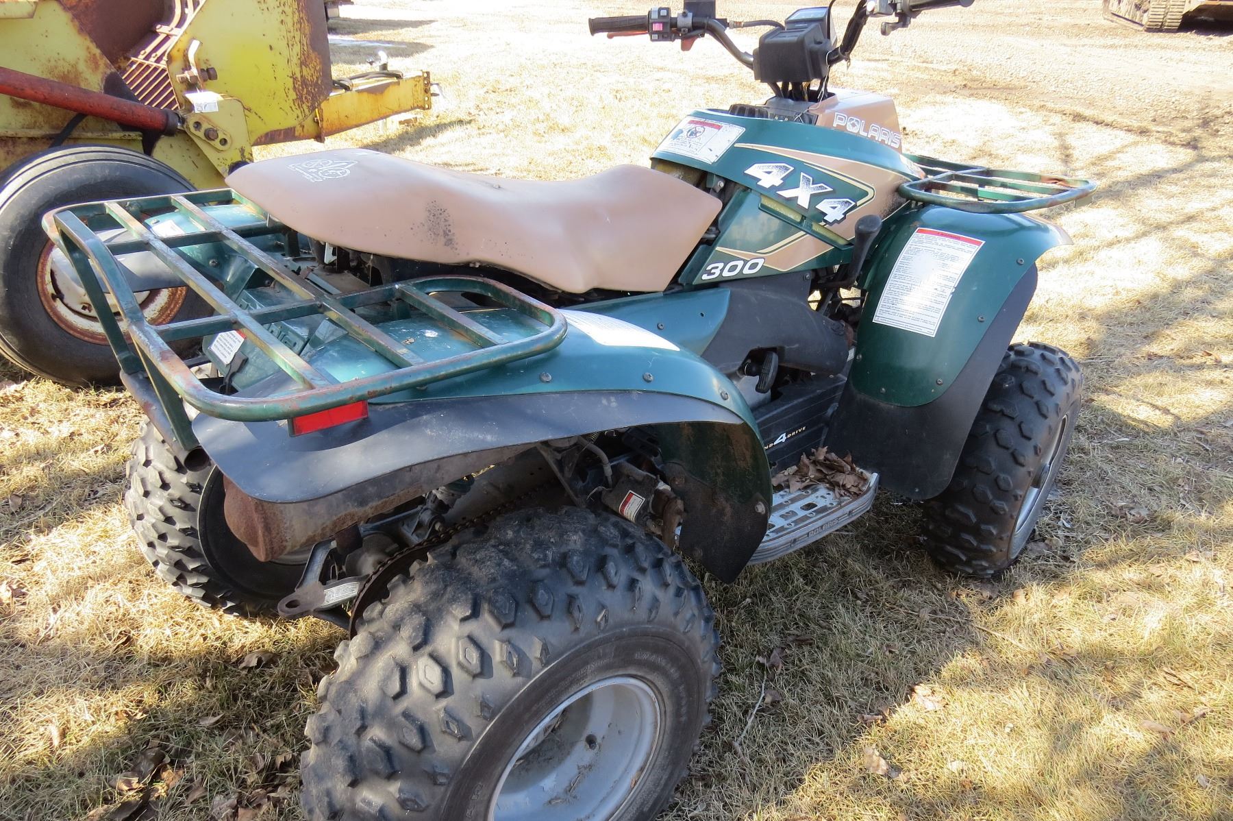 Polaris 300 4x4 Quad Polaris 300 4x4 Quad