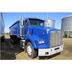 2004 KENWORTH T800 TRUCK