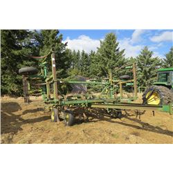 JOHN DEERE 1610 - 25' CULTIVATOR