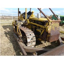 CAT D4-9' DOZER