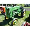 Image 2 : JOHN DEERE M TRACTOR