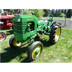 JOHN DEERE LA TRACTOR