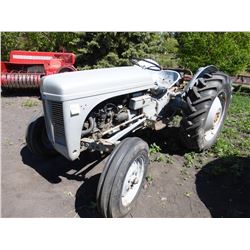 FORDSON TEA TRACTOR