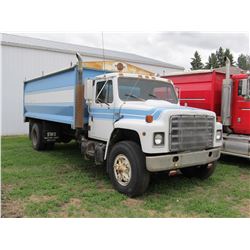 1987 IH 1954 SINGLE AXLE TRUCK