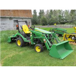 2015 JOHN DEERE 1025R - 4X4 TRACTOR
