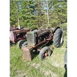 IH W4 TRACTOR