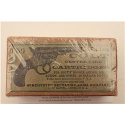 18BJ-8 COLT 1877 AMMODesirable full “picture” box (picture of Colt  Model 1877 Lightning DA revolver