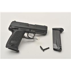 18EMY-19 H&K USP COMPACT PISTOLH&K USP Compact semi-automatic pistol, .45  caliber, black finish, S/