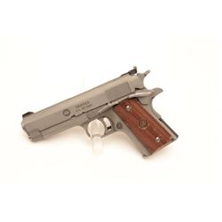 18BM-56 AMT SKIPPERIAI (Irwindale Arms Inc) Skipper .40 S&W  cal., compact stainless semi auto pisto