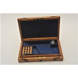 18AN-9 ORIGINAL OAK BOXOriginal oak box of English style for Colt  1877 with a 3 ½” barrel Storekeep