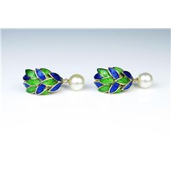 18CAI-24 ENAMEL & PEARL EARRINGSHigh quality vintage style blue and green  colored enamel and pearl 