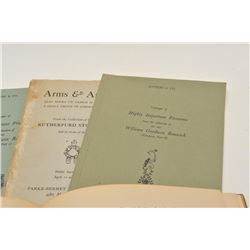EVE-201 PAMPLETS & BOOKSLot of 5 pamphlets and book for European arms  collector as described: 1. A 